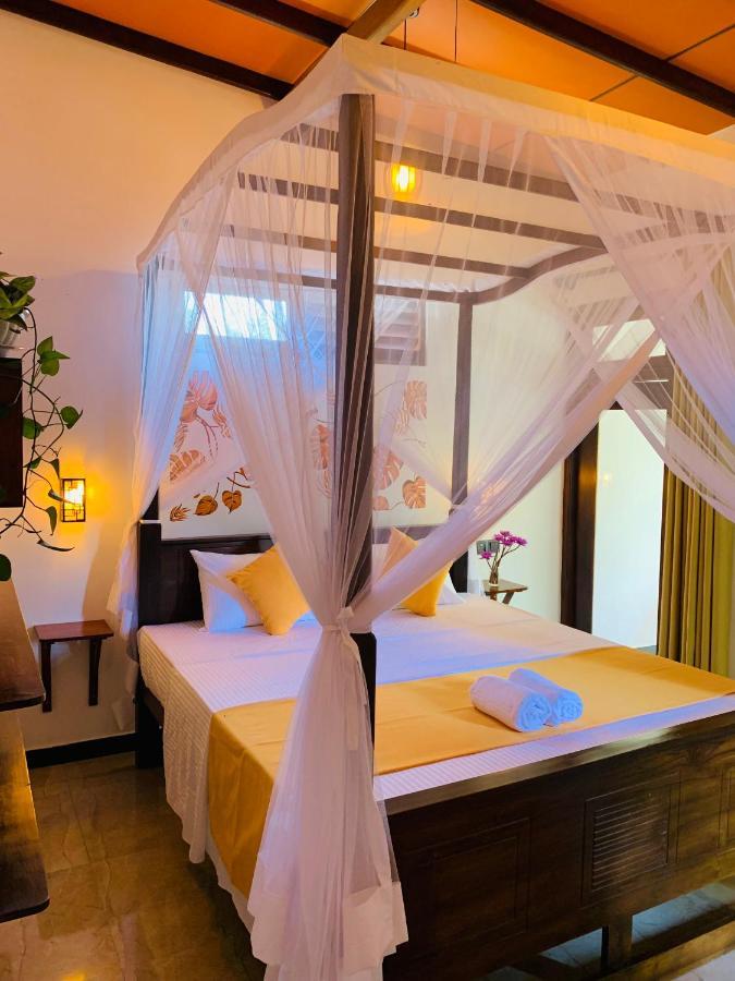 Art House Hotel ดิคเวลลา ภายนอก รูปภาพ