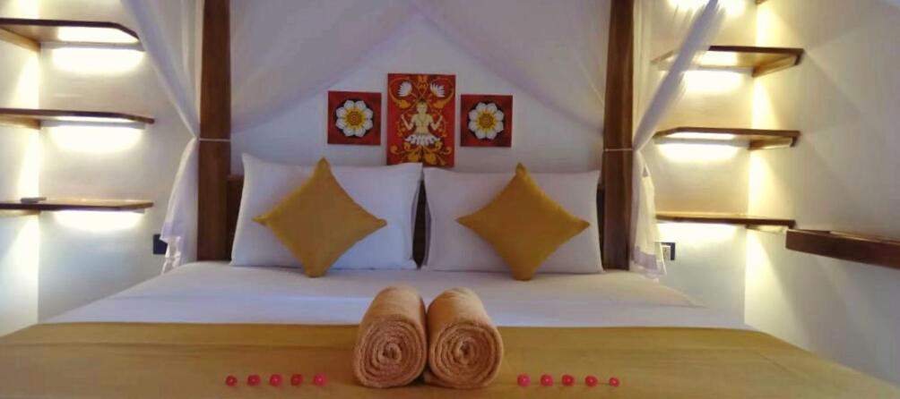 Art House Hotel ดิคเวลลา ภายนอก รูปภาพ