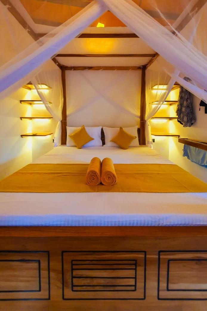 Art House Hotel ดิคเวลลา ภายนอก รูปภาพ